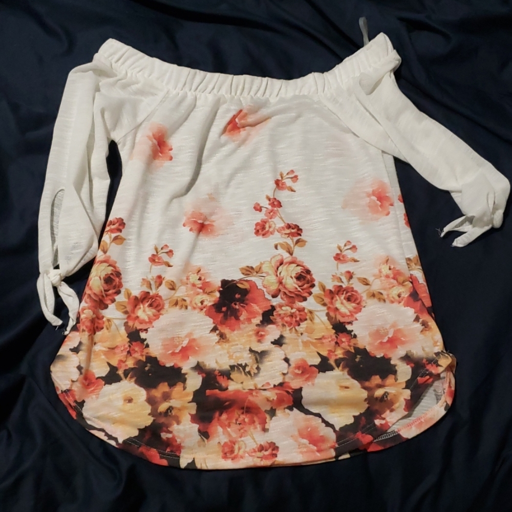 Floral off shoulder top